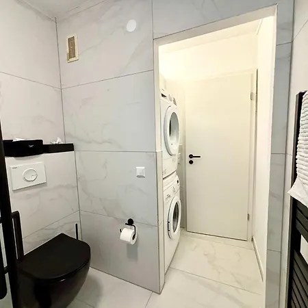 Appartement Beautiful Renovated In *